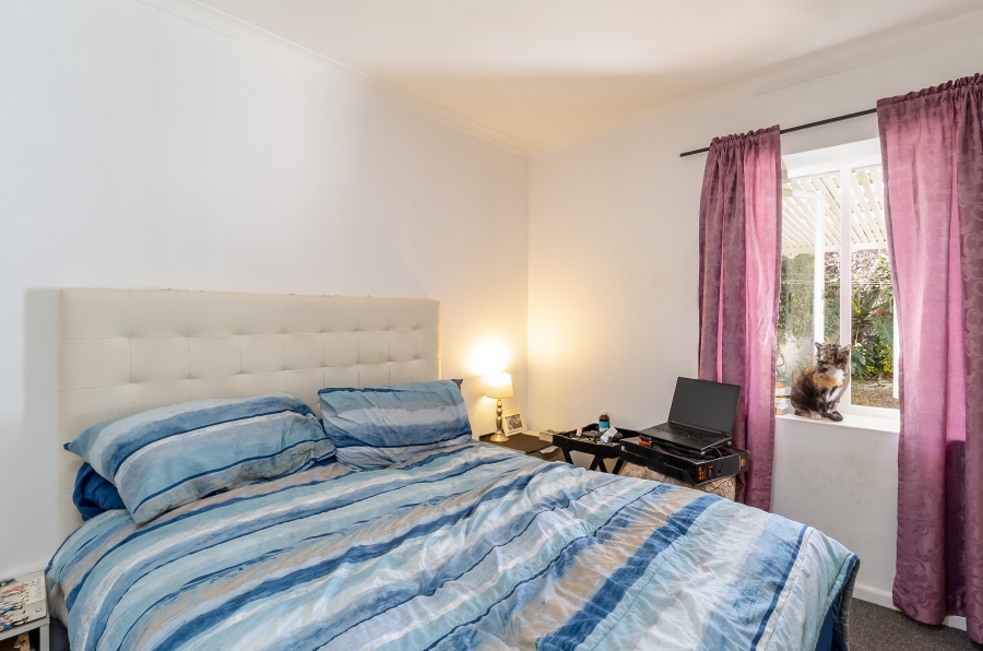 To Let 2 Bedroom Property for Rent in Wynberg Western Cape